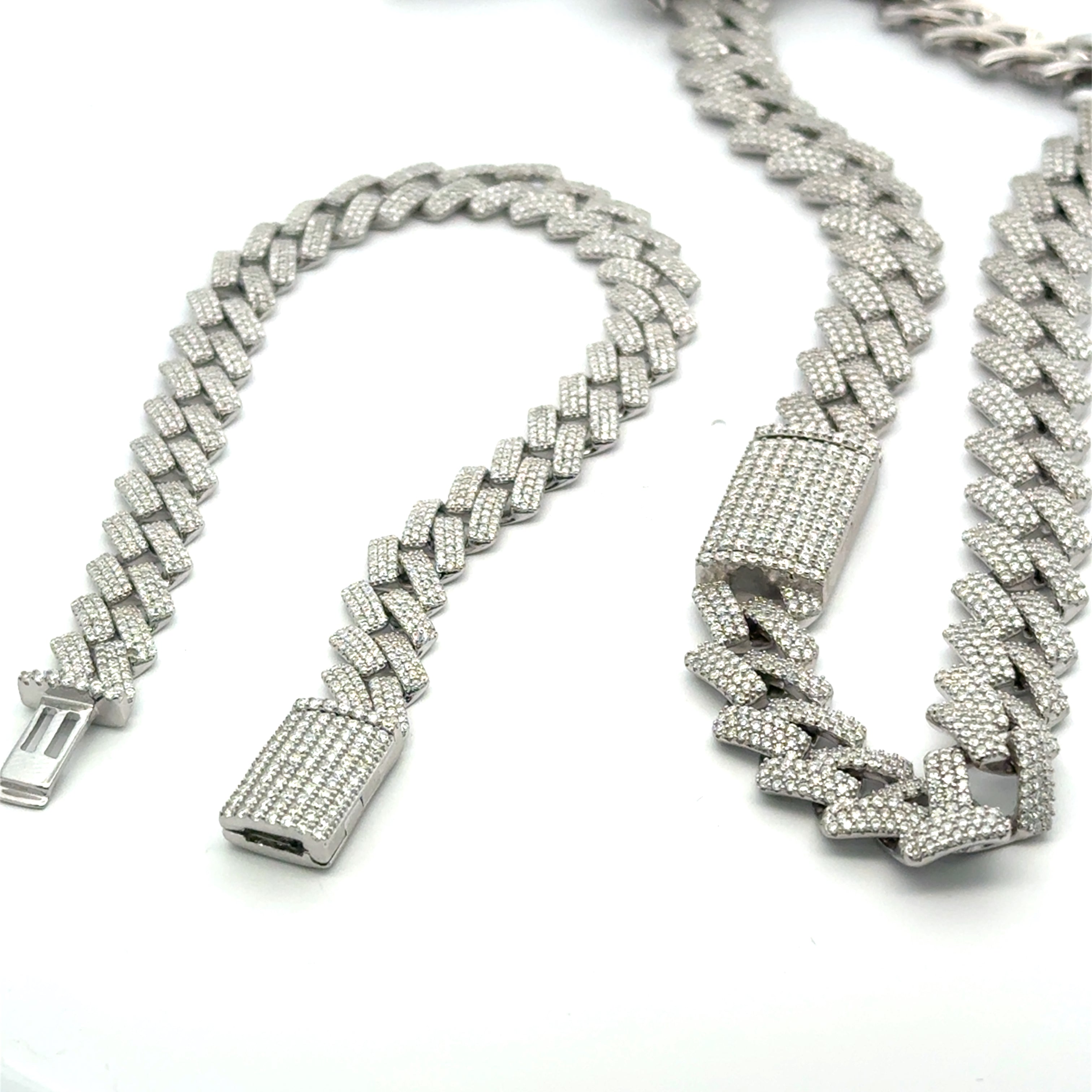 VVS Moissanite Set – Bracelet & Chain