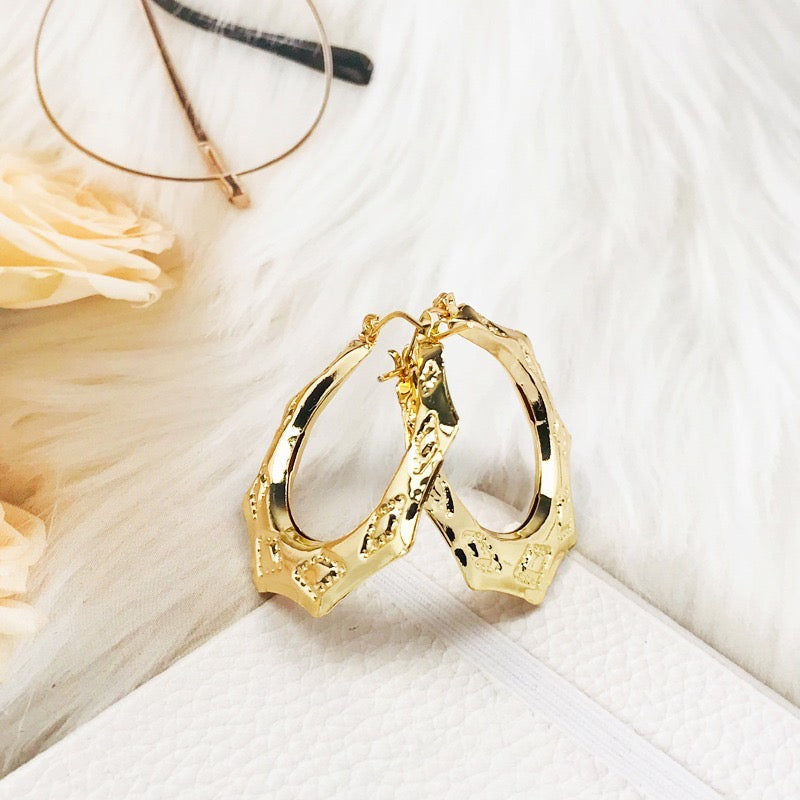 Pendientes de aro con estilo