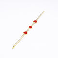 Pulsera con dije de corazón dorado