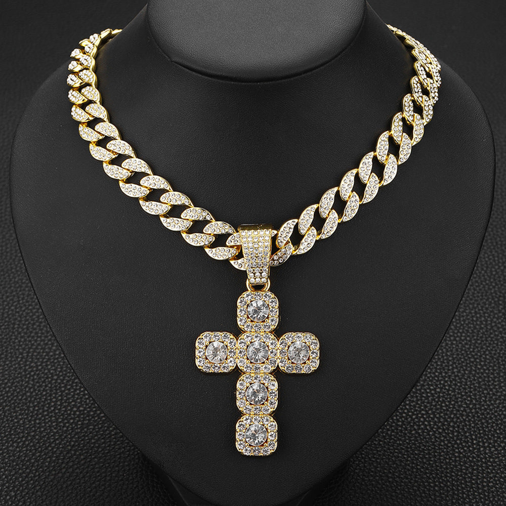 Collar con colgante de cruz con diamantes de imitación y cadena de eslabones cubanos