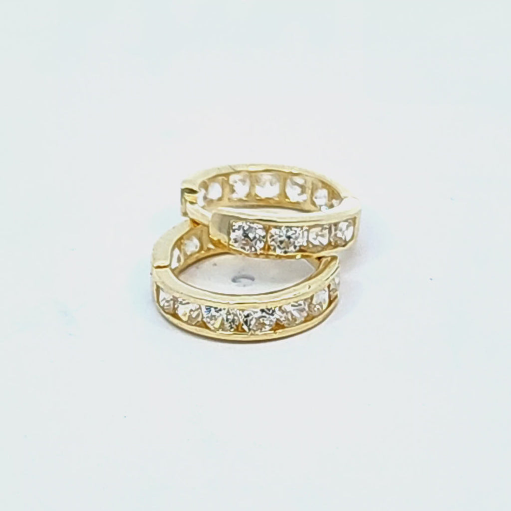 PENDIENTES HUGGIE