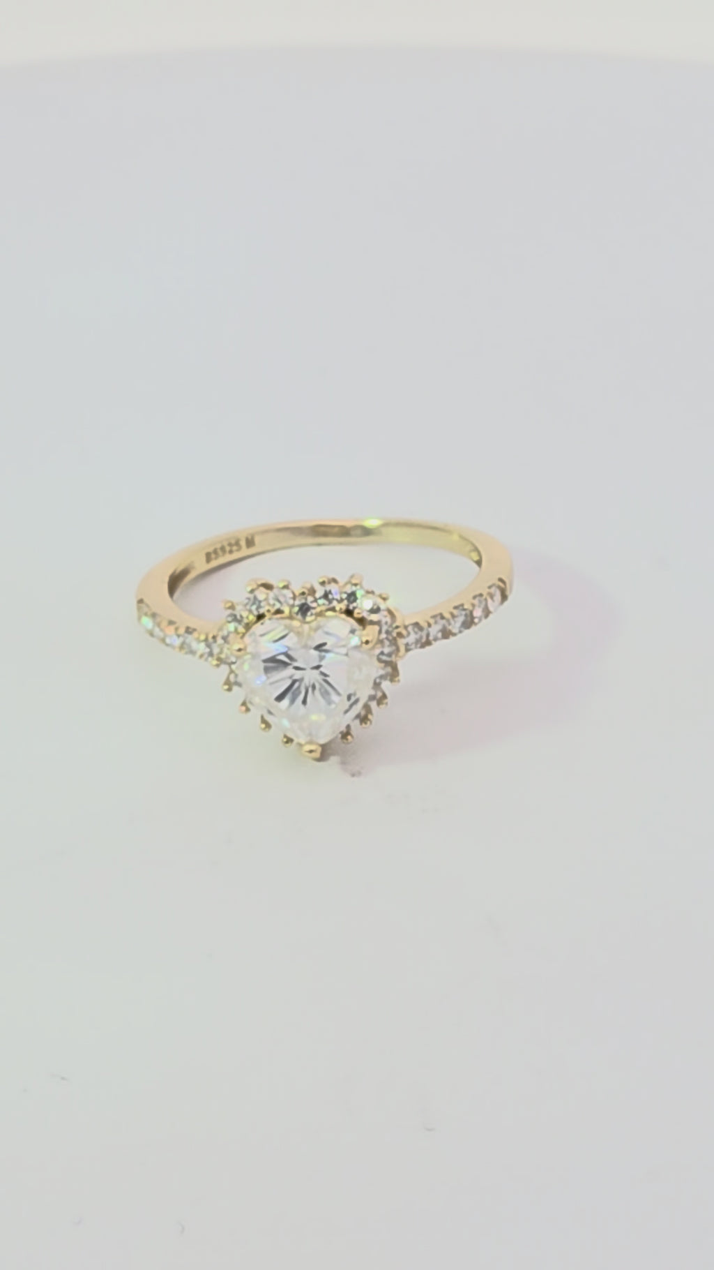 1.52ct VVS Moissanite Pear Halo Ring – 925 Silver