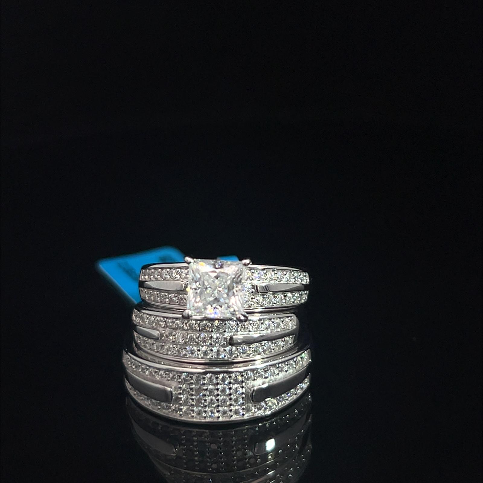 Anillo de compromiso cuadrado