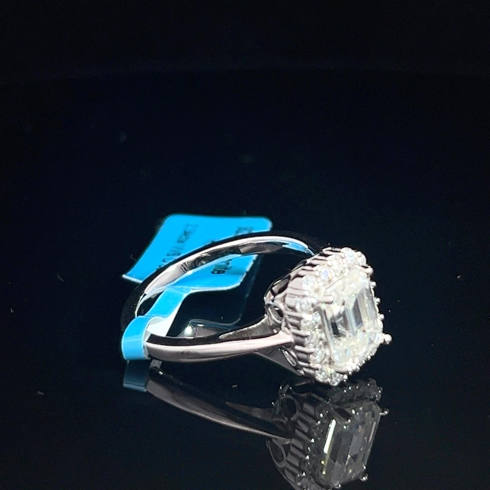 Anillo de promesa cuadrado
