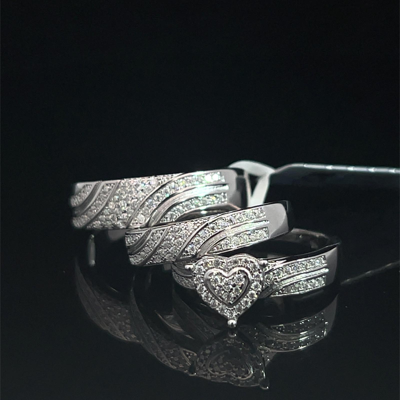 Anillos de corazón comprometido