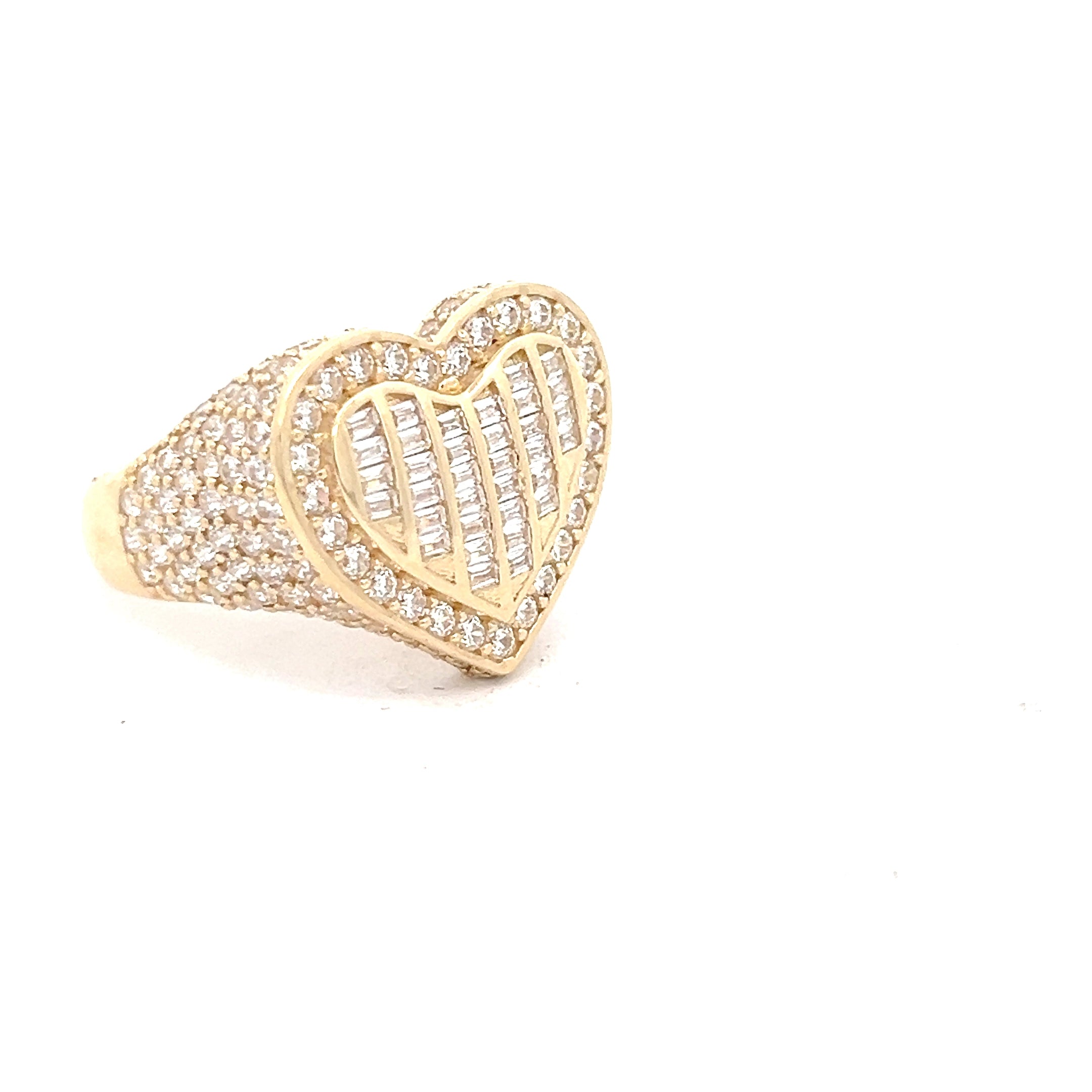 Anillo de corazón de oro de 14k