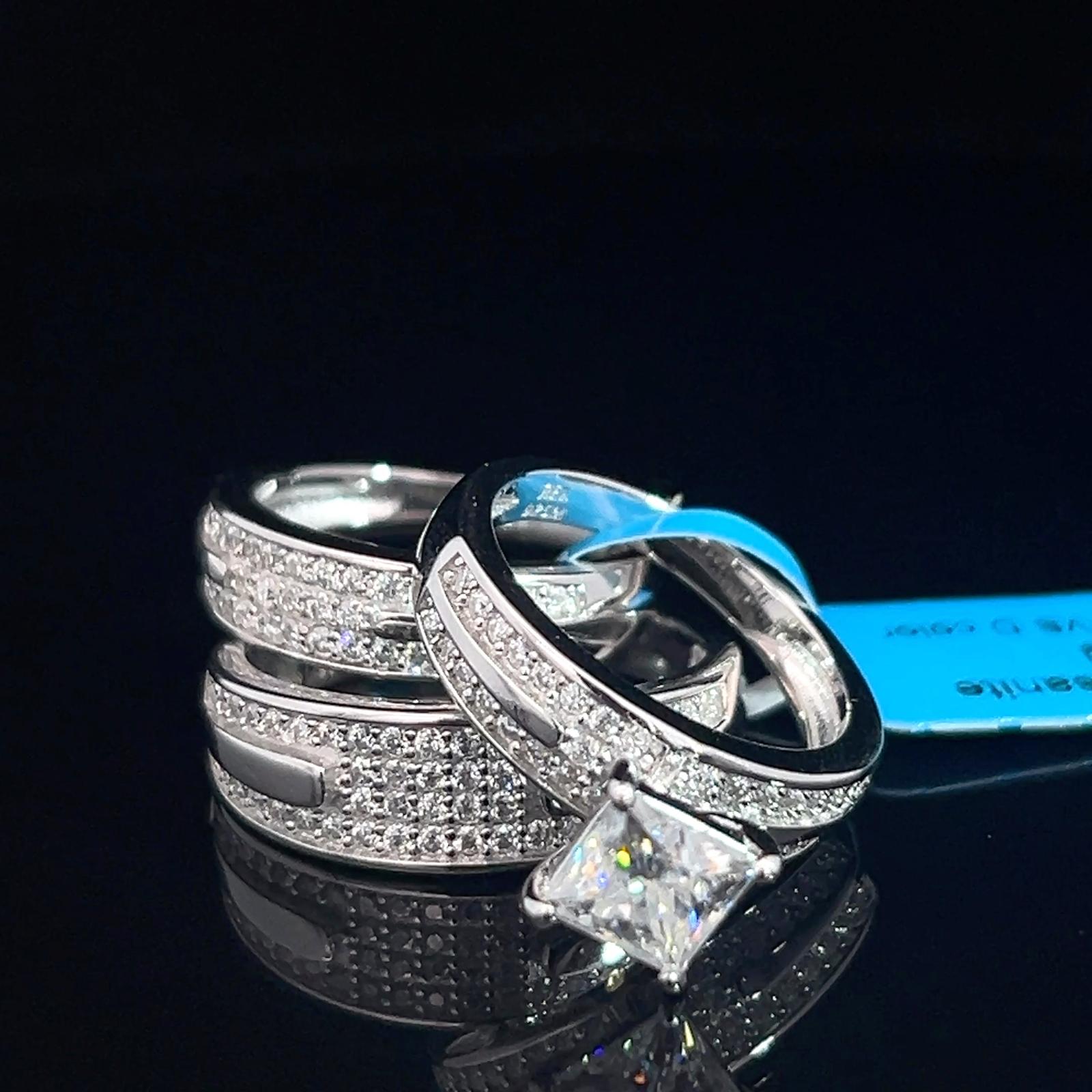 Anillo de compromiso cuadrado