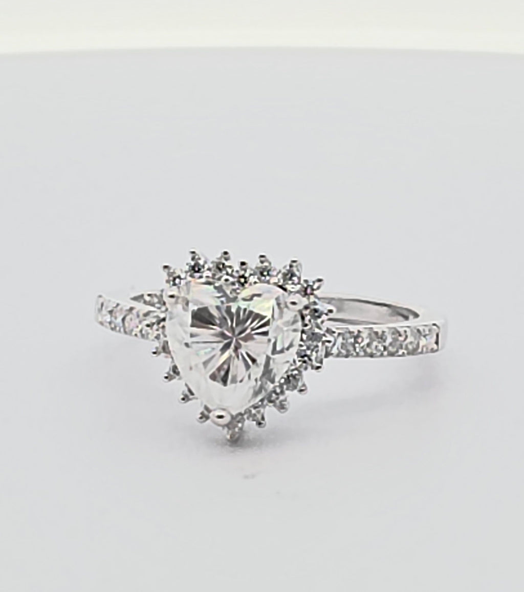 1.52ct VVS Moissanite Pear Halo Ring – 925 Silver